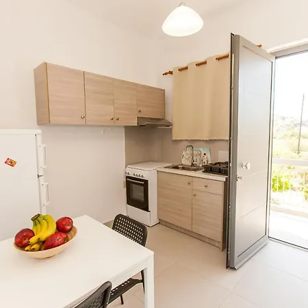 Marirena Plaz * Parálion Ástros