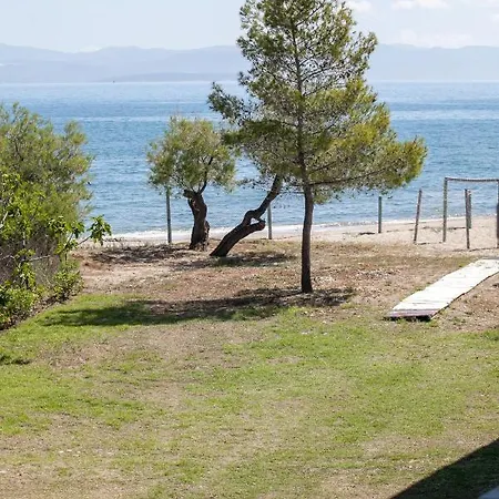 Marirena Plaz Parálion Ástros